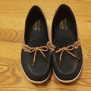 Skechers Mens Navy and Tan Flats